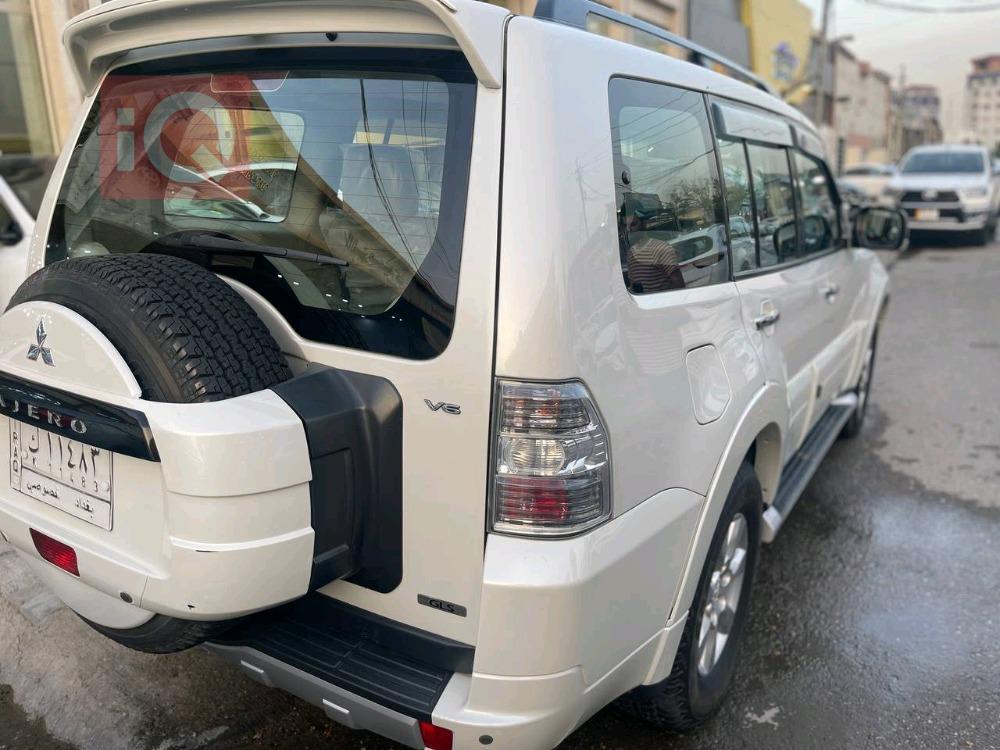 ميتسوبيشي باجيرو